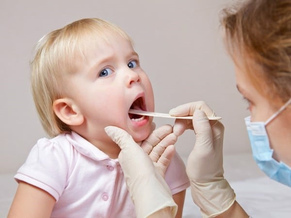 Có nên niềng răng cho trẻ 8 tuổi không? Những điều bố mẹ cần biết - Nha Khoa Home