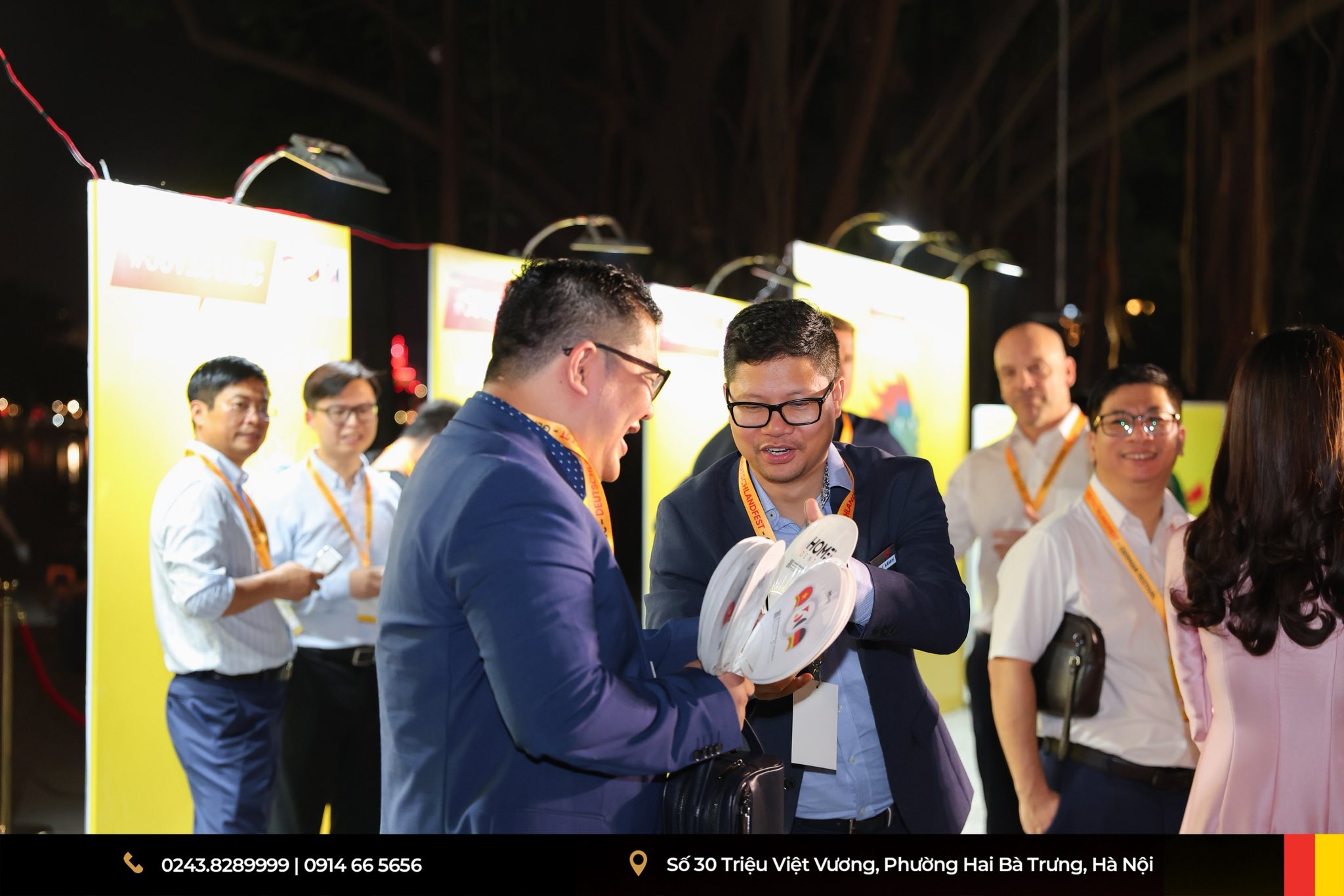 Bùng Nổ Không Khí "Chuẩn Đức" Tại Gian Hàng Home Dental – Deutschlandfest 2025 ở Hồ Gươm - Nha Khoa Home