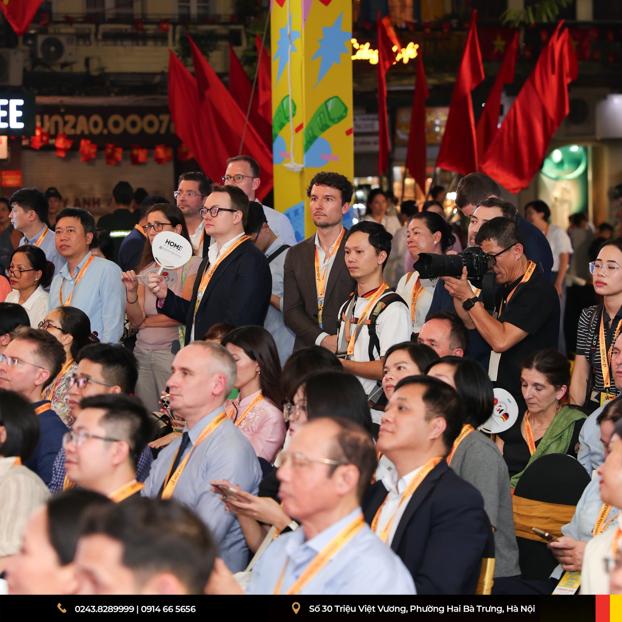 Bùng Nổ Không Khí "Chuẩn Đức" Tại Gian Hàng Home Dental – Deutschlandfest 2025 ở Hồ Gươm - Nha Khoa Home