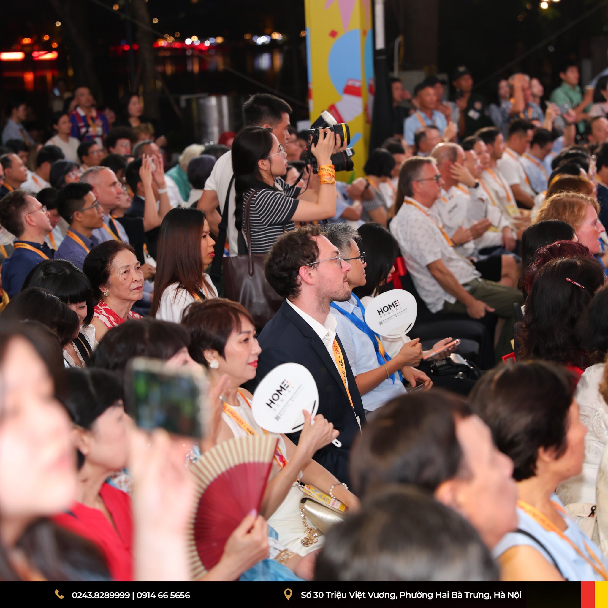 Bùng Nổ Không Khí "Chuẩn Đức" Tại Gian Hàng Home Dental – Deutschlandfest 2025 ở Hồ Gươm - Nha Khoa Home